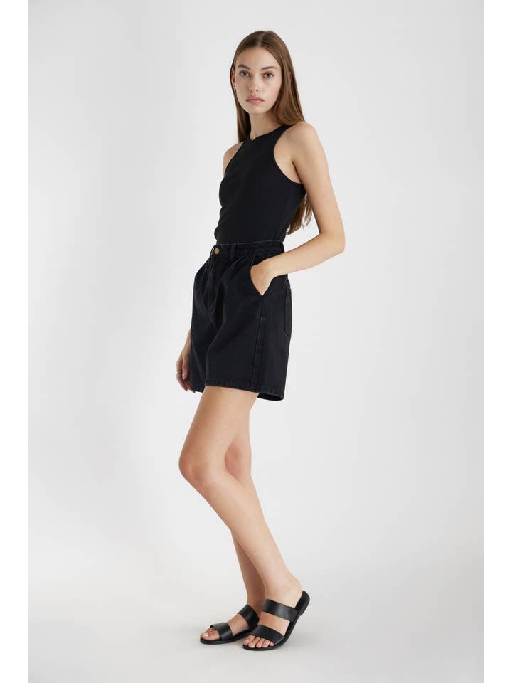 MOD REF - Vendita all'ingrosso Pantaloncini - Donna - I pantaloncini Naomi V6