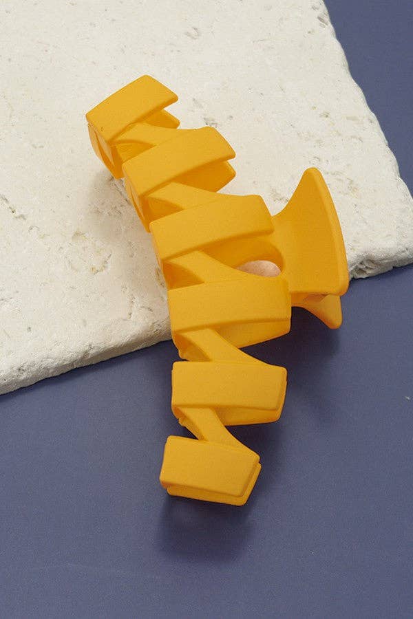 JOSSLYN by wall to wall - Wholesale Hair Clip - Women's - MATTE JUMBO WAIVY NON SLIP HAIR CLAW CLIP | 40H3896