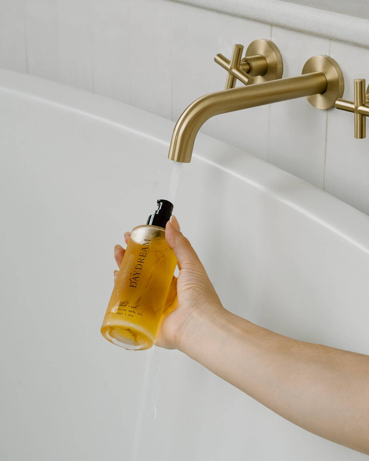 Orchid + Ash - Vente Huile pour le bain/corps - Orange + Néroli | HUILE AROMATIQUE POUR LE CORPS DAYDREAM4