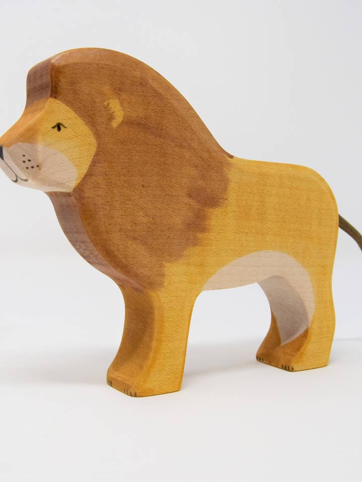 Wooden Lion for wholesale by Eric & Albert