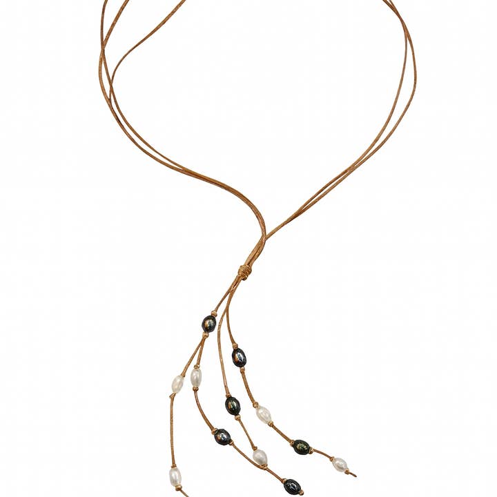 Lariat de perles mixtes sable et mer – Multi-brins de perles d'eau douce pour la vente par So... Silver Jewelry