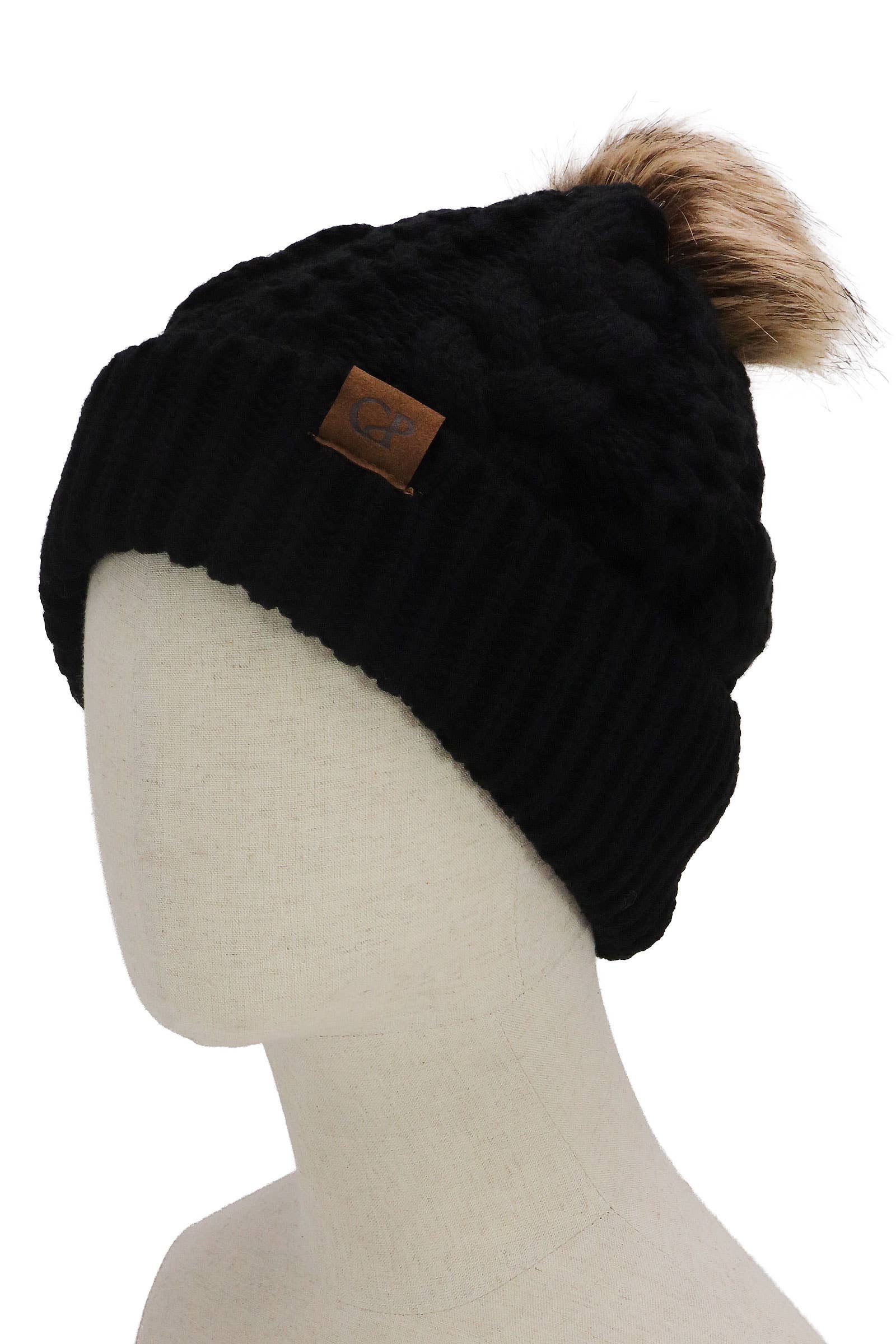 SORTIERT Spiralkabel Gestrickte Zottelige Kunstpelz-Bommelmütze für den Großhandel auf Faire2