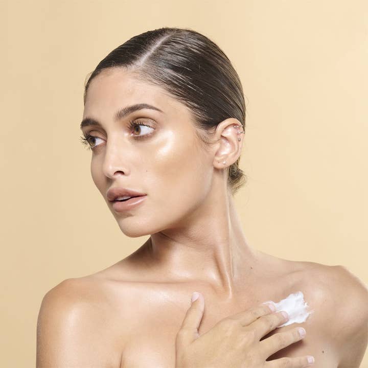 Makari De Suisse - Wholesale Body Cream/Lotion - Naturalle Carotonic Extreme Glow Renewing Body Lotion