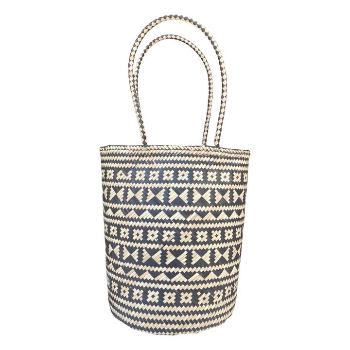 The Artisan and Company - Wholesale Tote bag – Women's - Palm Leaf Market Tote