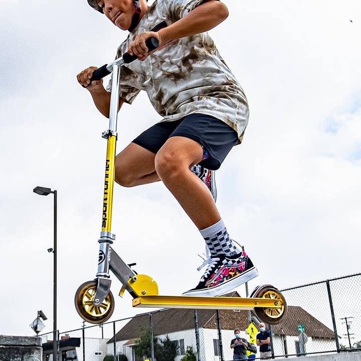 Sport Runner Platinum Series Kick Scooter for Kids Ages 5+ for wholesale by Walk-Onz Sports