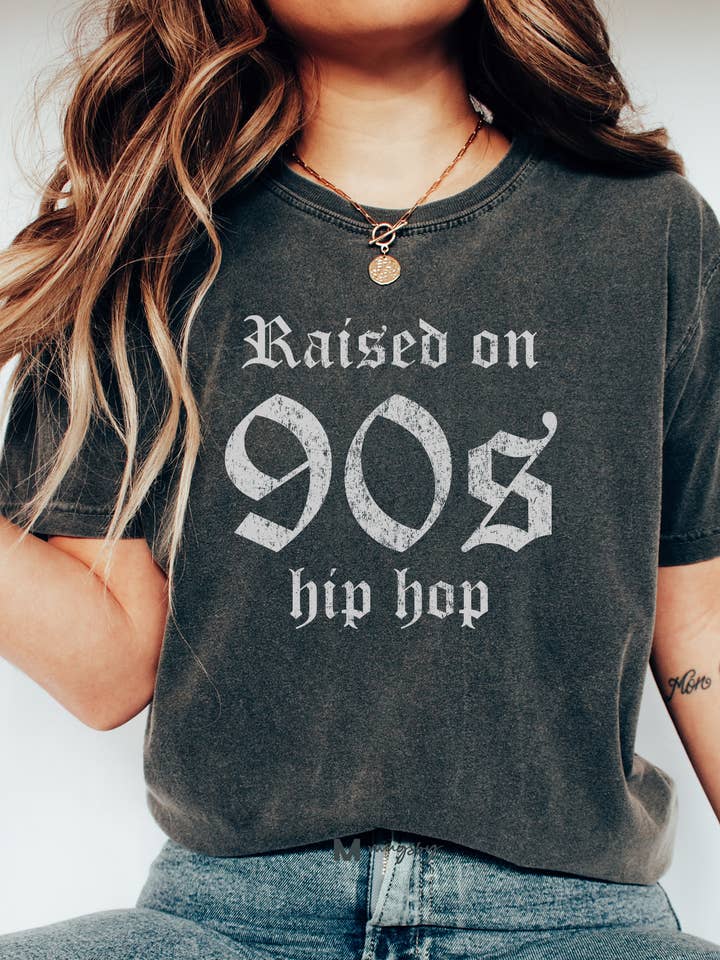 Mugsby - Vente T-shirt sérigraphié – femme - Élevé sur une chemise hip hop des années 90