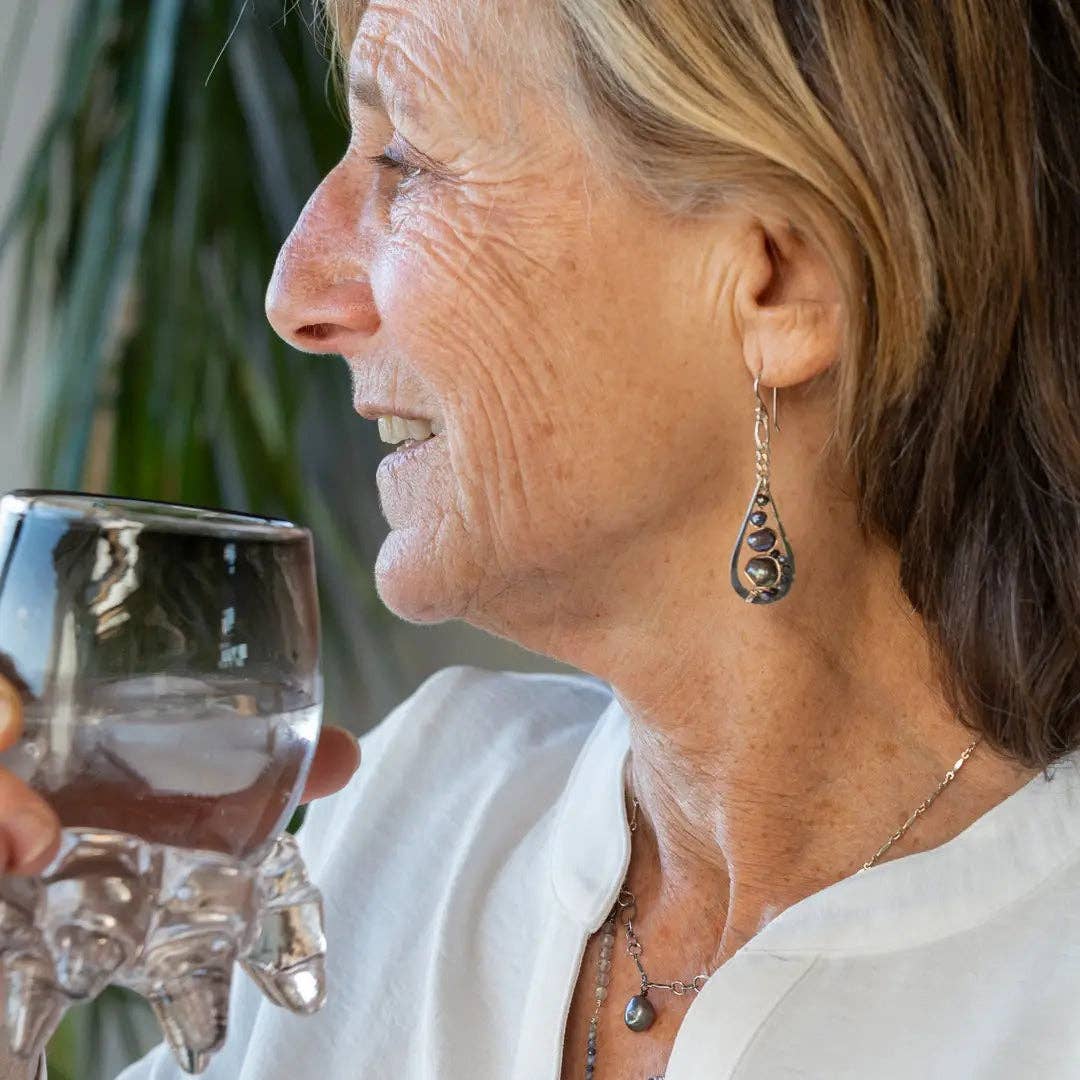 Art by any Means Jewelry - Wholesale Dangle Earrings - Dripping Pearl Earrings E836043