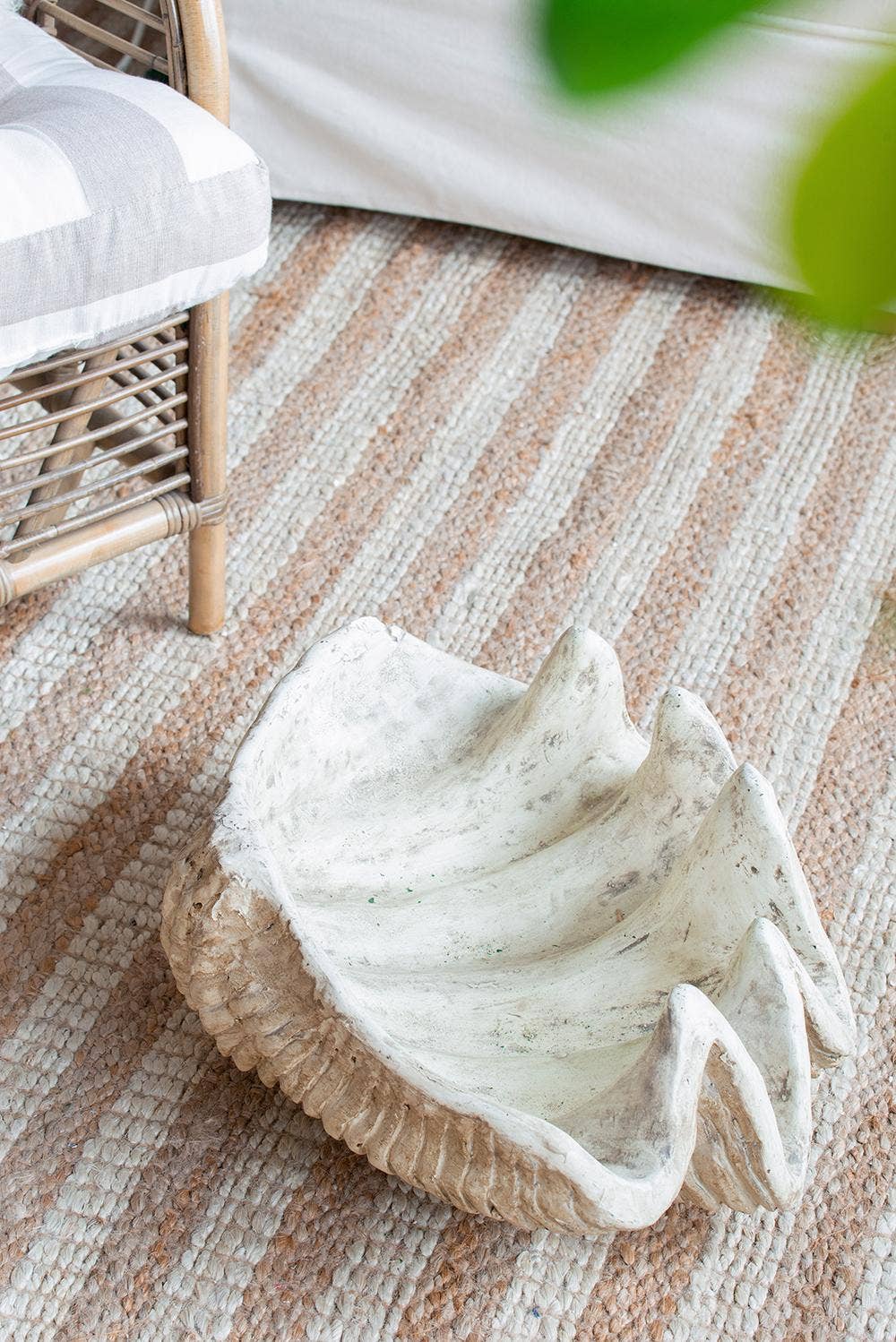 A&B Home Group Inc. - Wholesale Decorative Tabletop Object - Medium Clam Shell Accent12