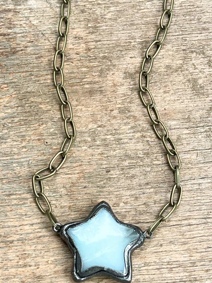 Collier Aster Amazonite pour la vente par Dylan Designs