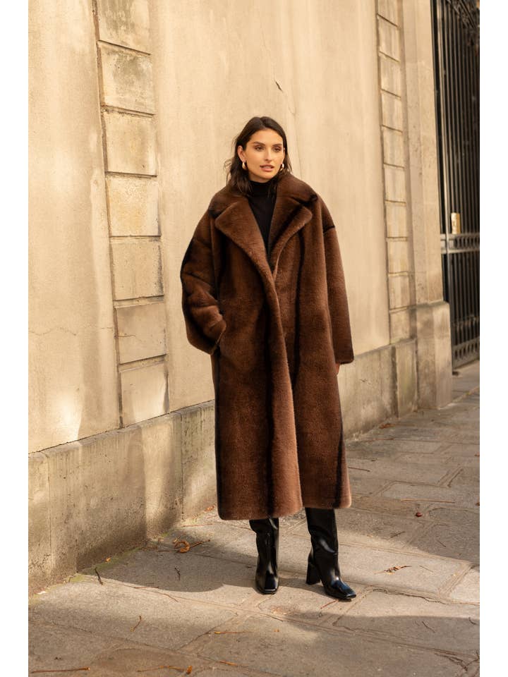 Attentif Paris - Wholesale Fur/Faux Fur Coat - Women's - Long synthetic fur coat with lapel collar57