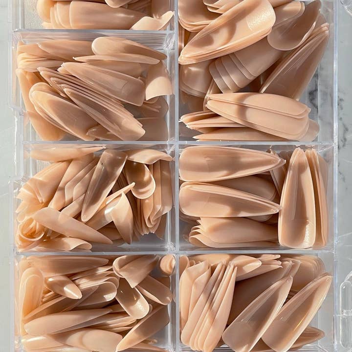 Twinkled T - Wholesale Press-on/fake nails - Gel Extension Tips - Stiletto ♥︎ Cream ♥︎ Long8