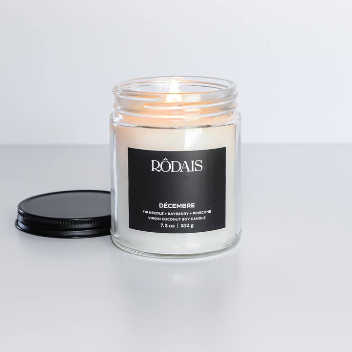 Décembre : Wooden Wick et bougie au soja Virgin Coco (Copie) pour la vente par Rôdais