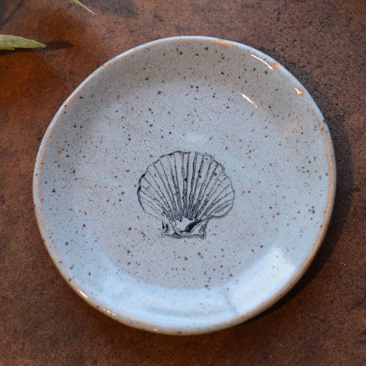 Mud & Maker - Wholesale Jewelry Dish - Mini Plate - Seashell0