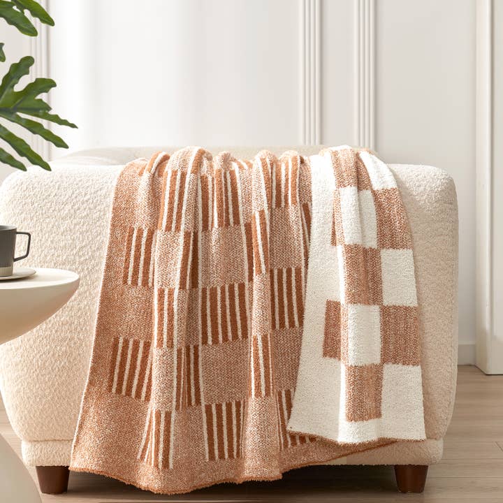 DreamValley - Wholesale Throw Blanket - SS Striped Checkered Throw Blanket 50x60 inches