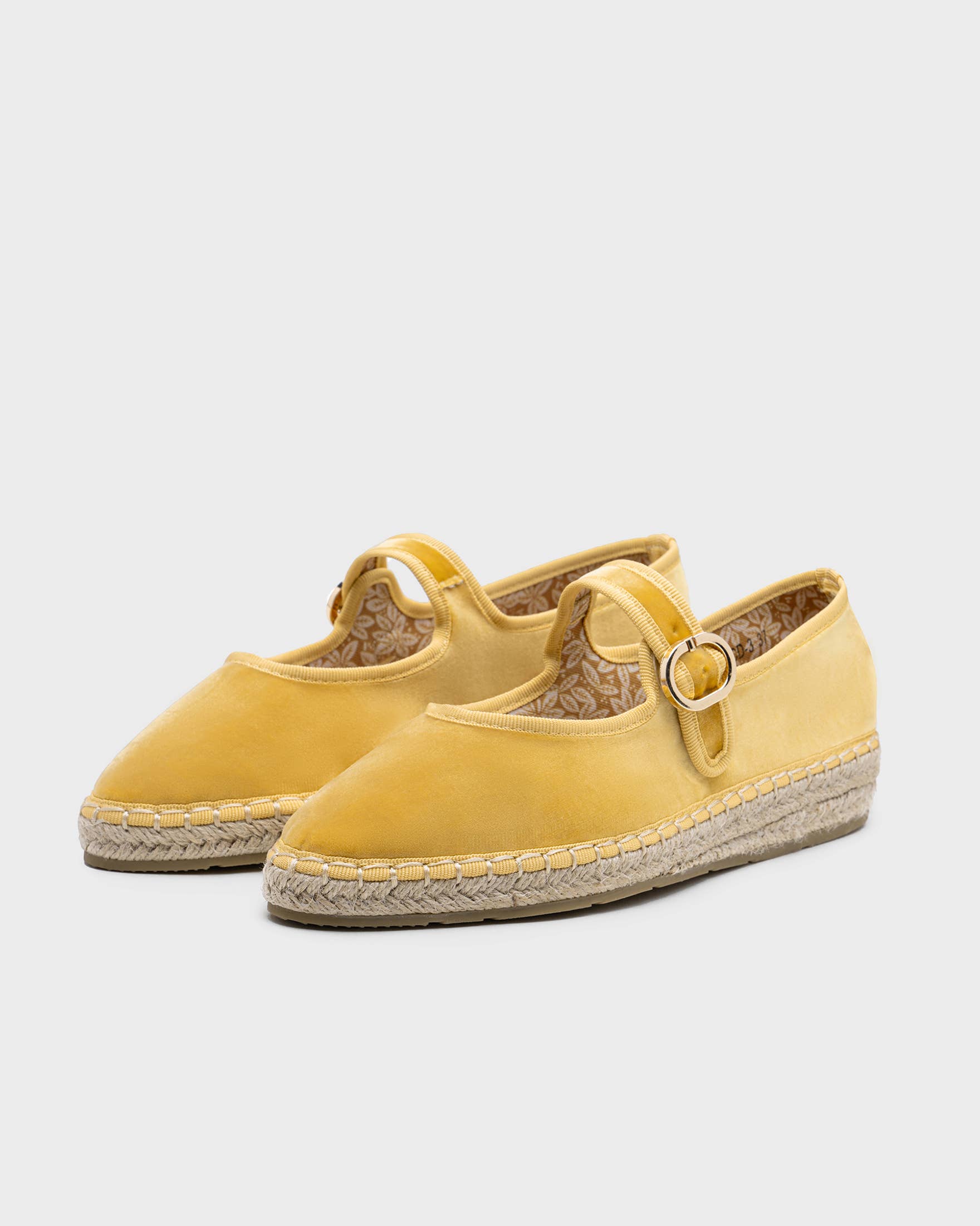 CEREZA – wholesale Flats – Women’s – Velvet Mary Jane Espadrille4