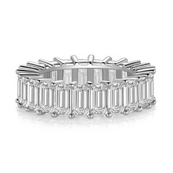 Emerald Cut CZ Eternity bandring voor wholesale door Aurora Jewels