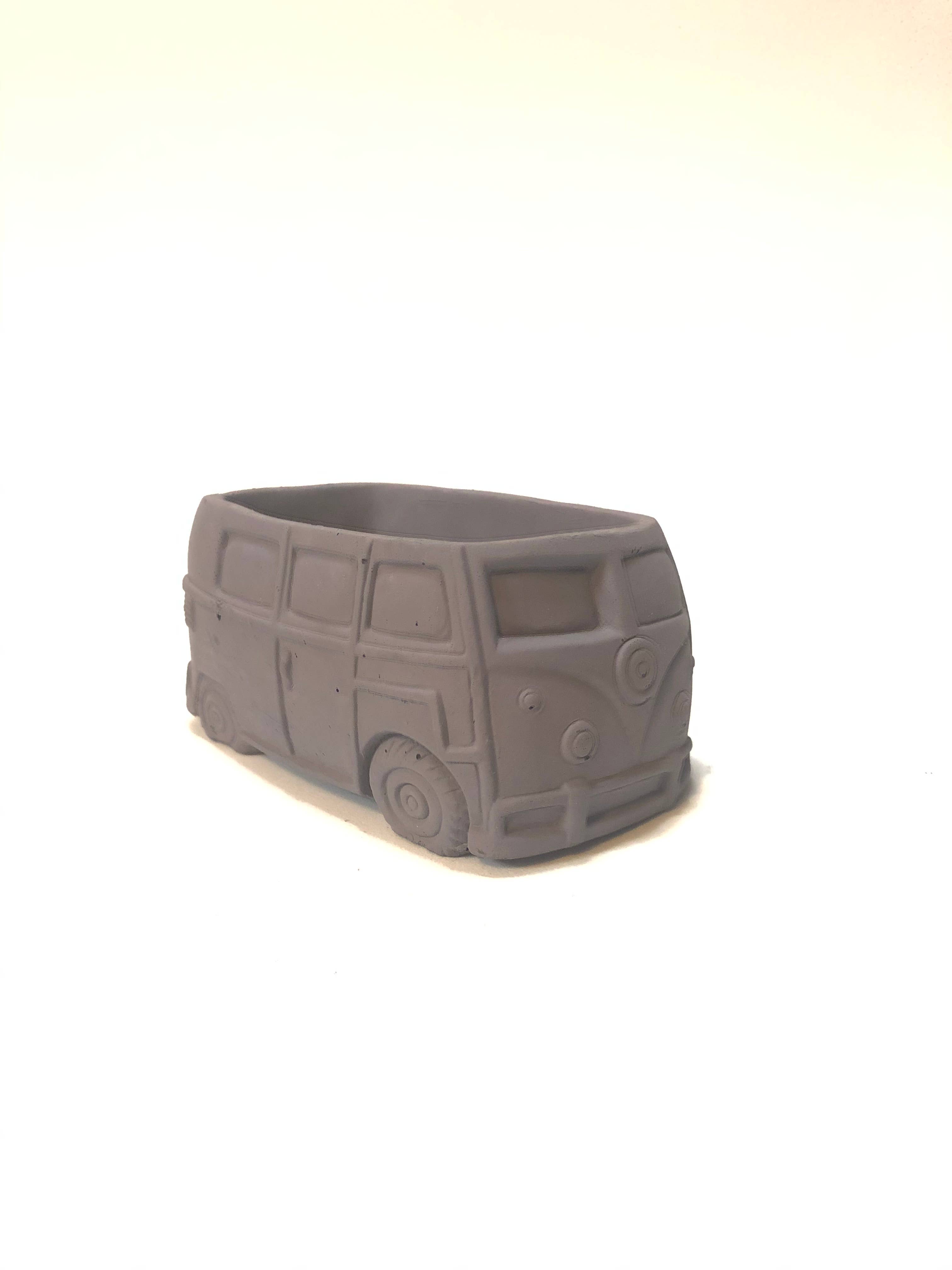 NATURAL BY HAGELSIEB - Wholesale Plant Pot - CONCRETE BUS PLANTER7
