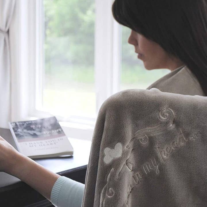 Loving Memories Gifts - Wholesale Throw Blanket - Memorial Blanket, Super Soft Plush Throw, Loss of Loved One1