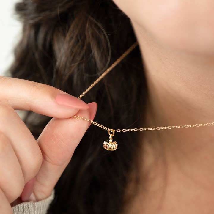 Collier Mini Pumpkin pour la vente par Birch Jewellery