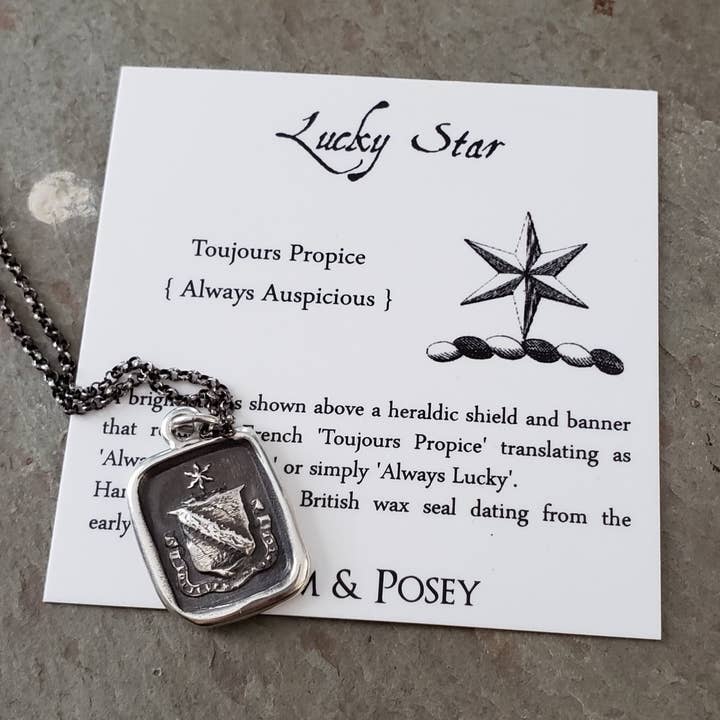 Lucky Star - Always Propitious - Collier Star Cire Sceau pour la vente par Plum and Posey