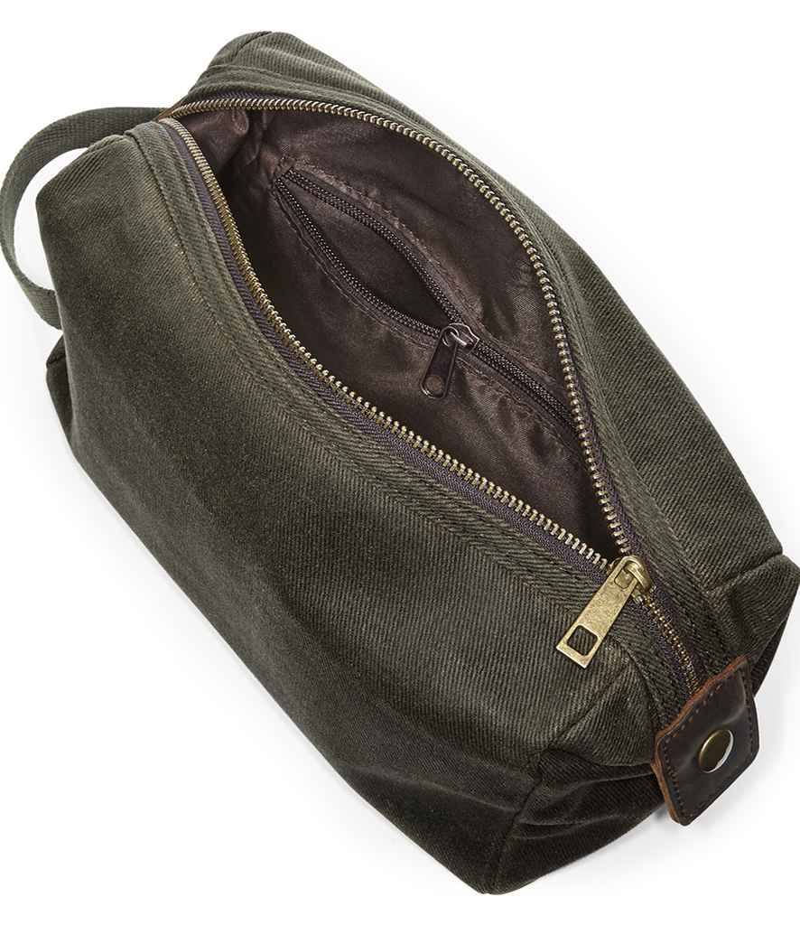 Pierre Francis – wholesale Toiletry bag – men's – Quadra - Heritage Waxed Canvas Wash Bag3