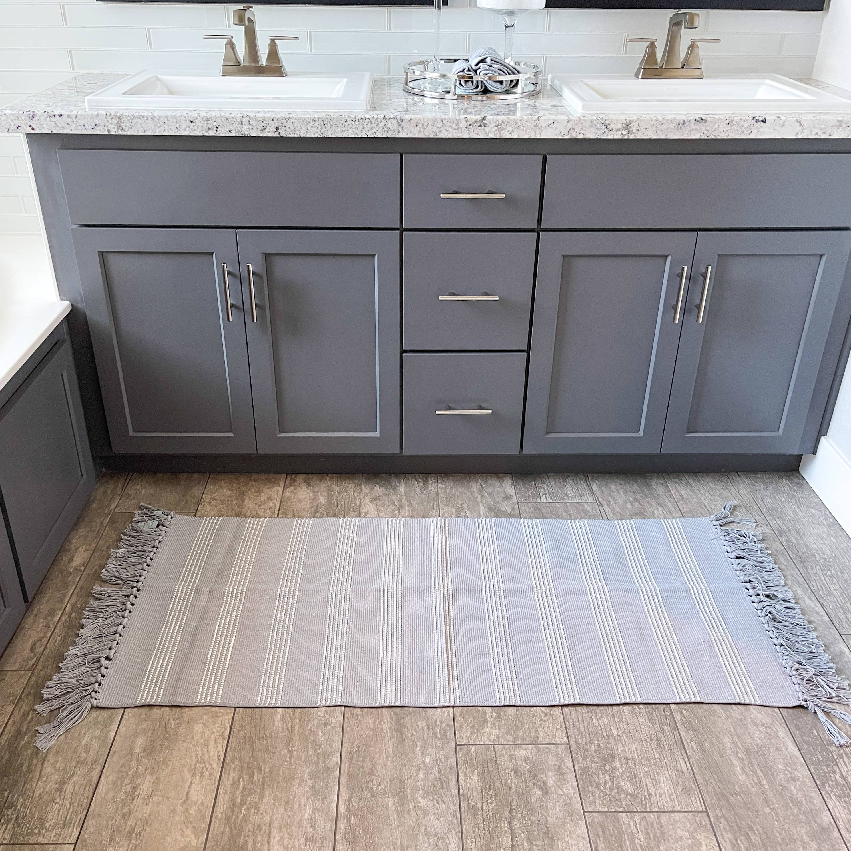 Vine & Nest - Wholesale Area Rug - Gray and White Striped Rug1