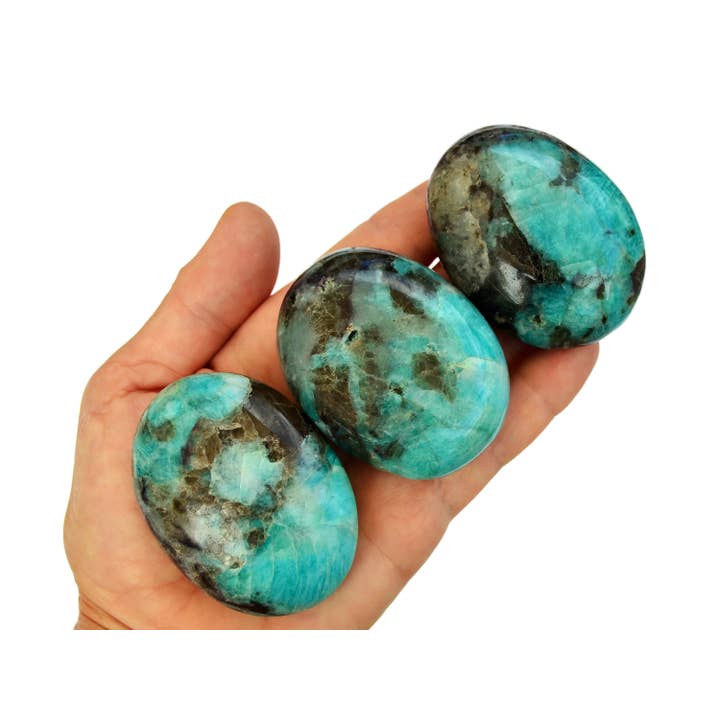 Amazonit handsten (40–60 mm) för wholesale av Kaia & Crystals