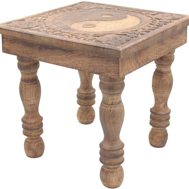 Tavolo da meditazione in legno massello di mango intagliato a mano, per preghiera, puja, altare e ulteriori Risultati per prezzo mango all'ingrosso. Resi gratuiti e termini di pagamento a 60 giorni su Faire in tendenza su Faire.