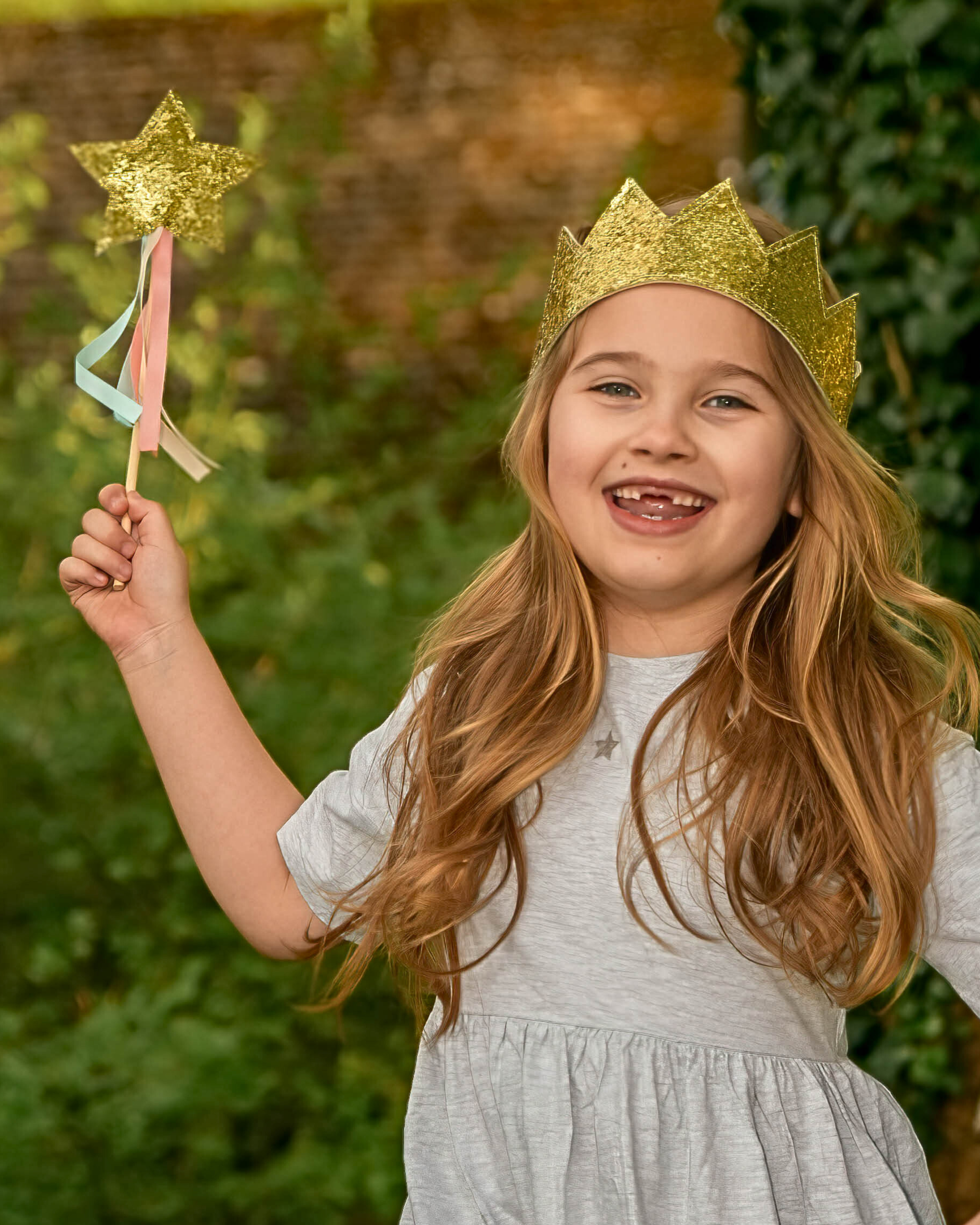 A is for Alice Costumes - Wholesale Toy Wand - Kids - Gold Glitter Magic Wand - Kids Dress Up Accessory3