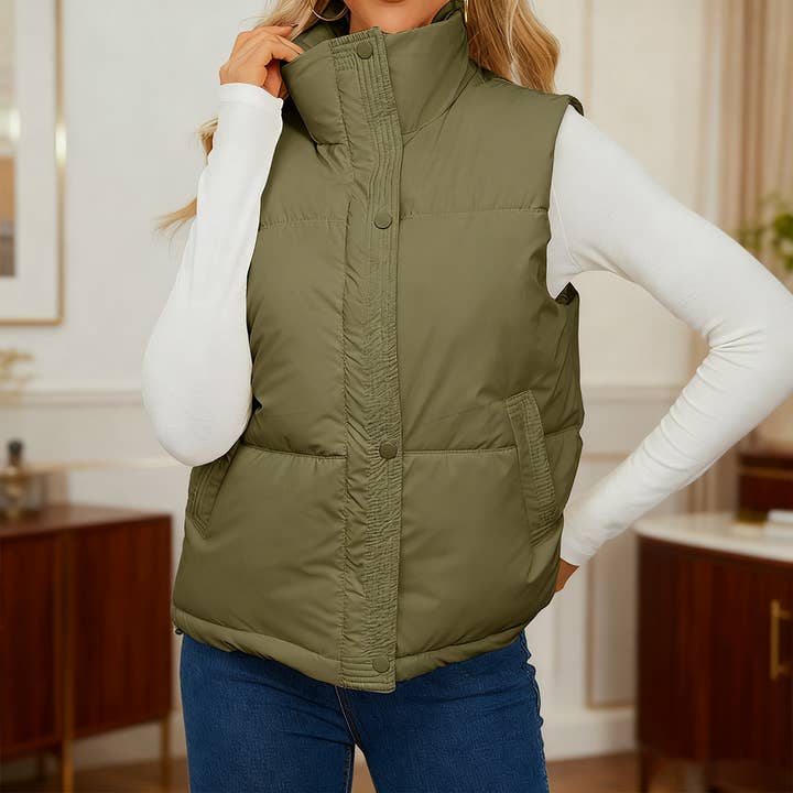 Gilet à col montant matelassé en coton pour la vente par Lily Clothing