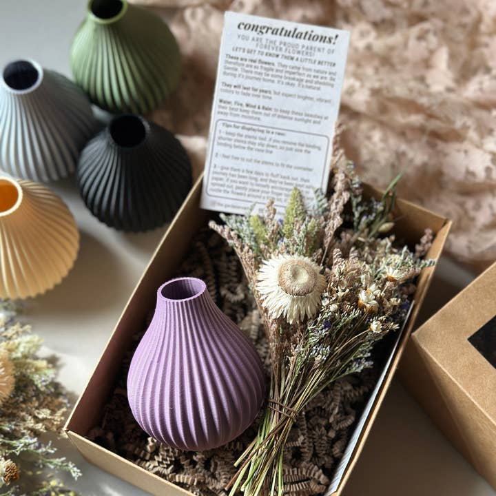 The Gardeners Wife - Wholesale Vase - Bouquet in a Box — Dried Floral Bouquet + Vase Gift Set 22