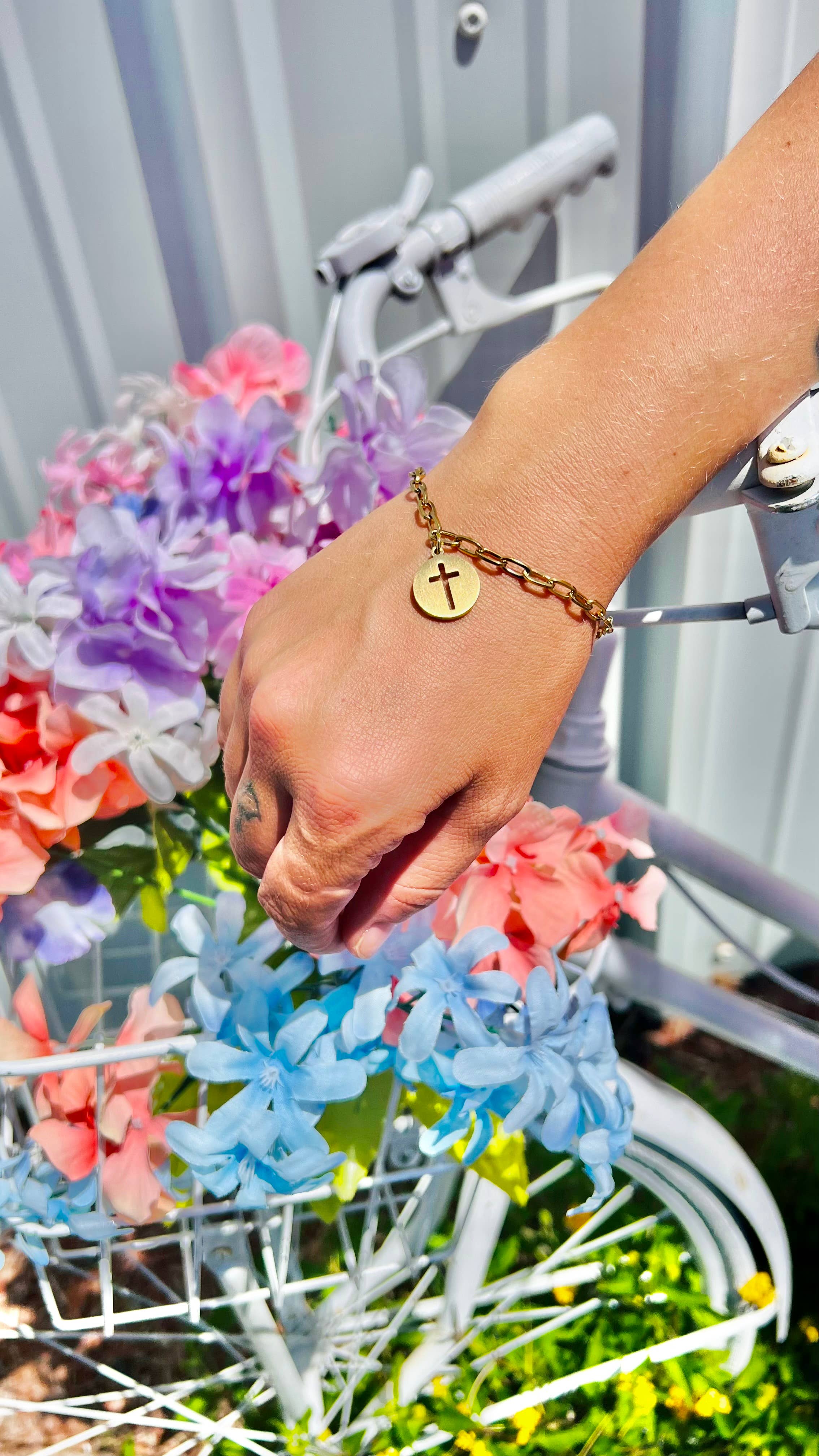 Briano Wholesale - Wholesale Charm/Dangle Bracelet - Stainless Steel Toggle Cross Bracelet0