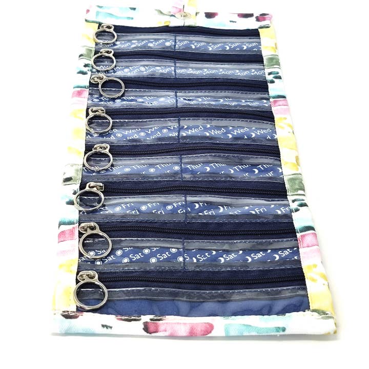 Clutch by Sara Gorman - Venta al por mayor Pastillero - El organizador semanal de píldoras original Pillfold™10