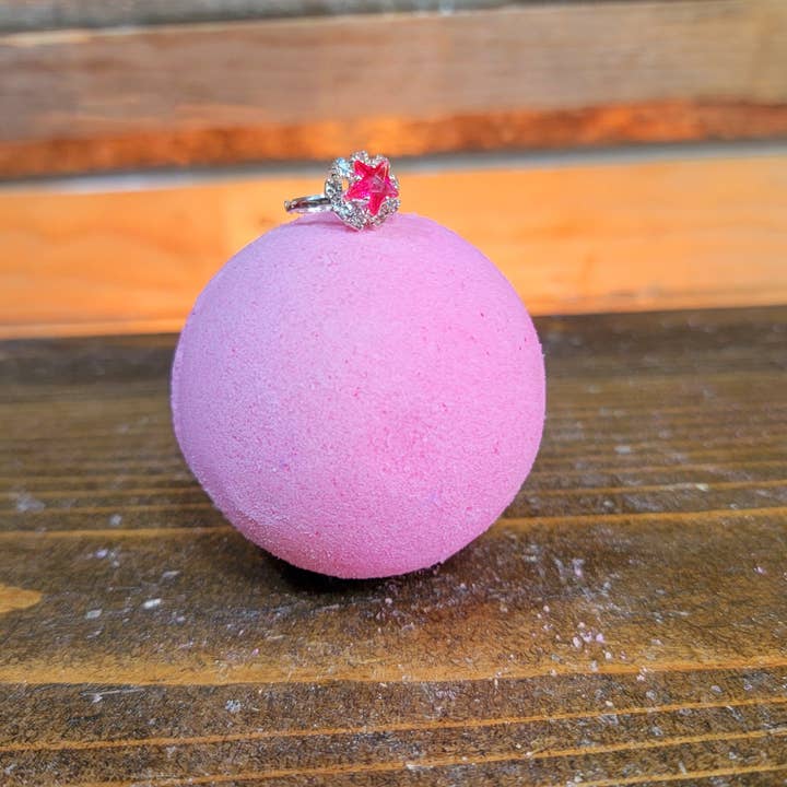 Penelope's Soaps & Such - Wholesale Bath bomb/fizz - Mystery Ring Bath Bomb0