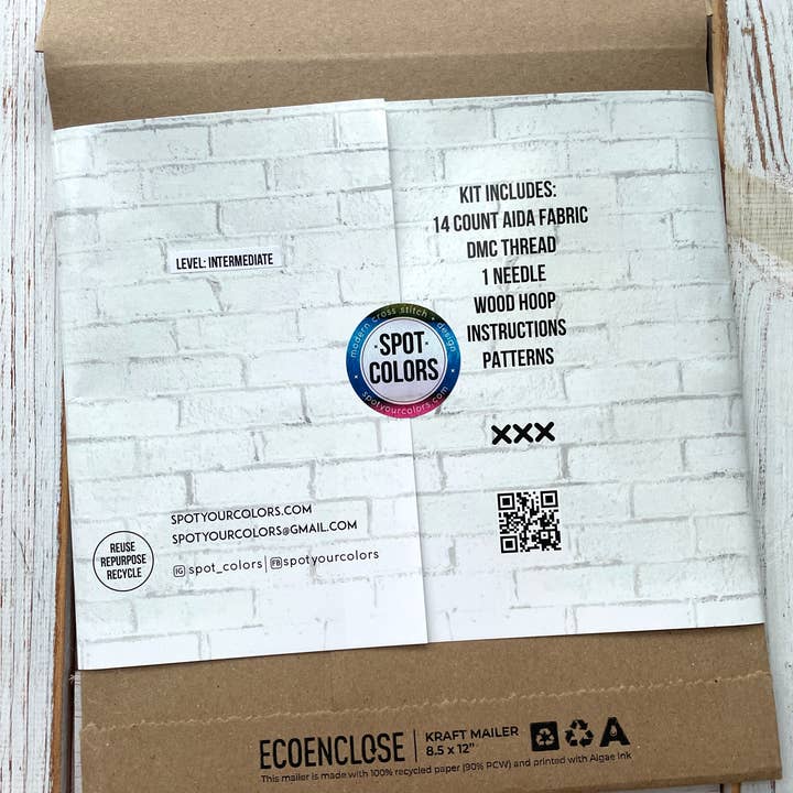 Spot Colors - Vendita all'ingrosso Attrezzatura per ricamo/punto croce - Stitchin' & Bitchin' - Kit per punto croce4