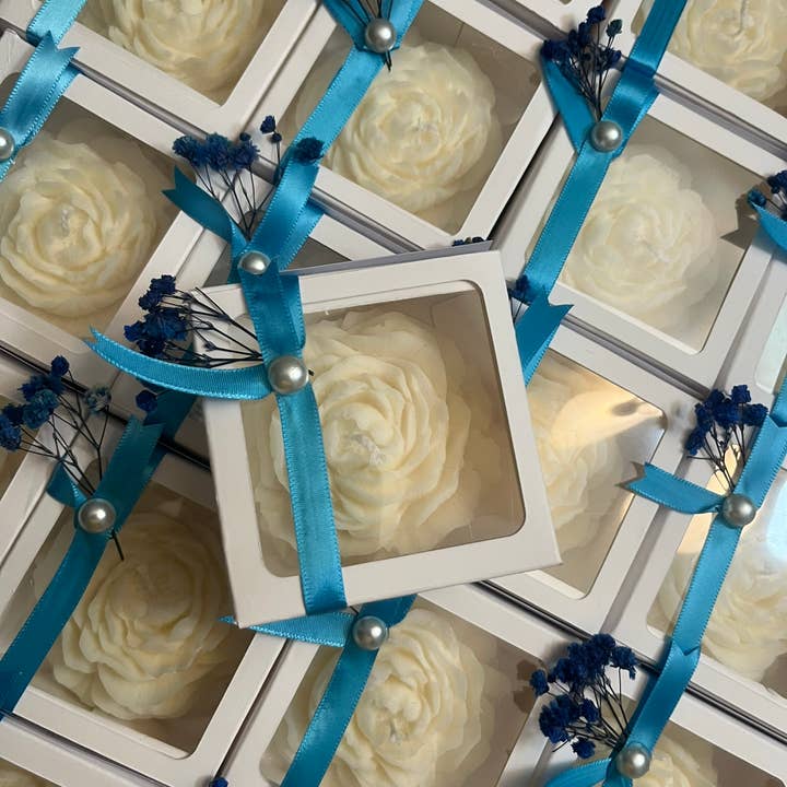 La Binibini – Engroshandel Gavelys – Duftlys i soja med pæonform6