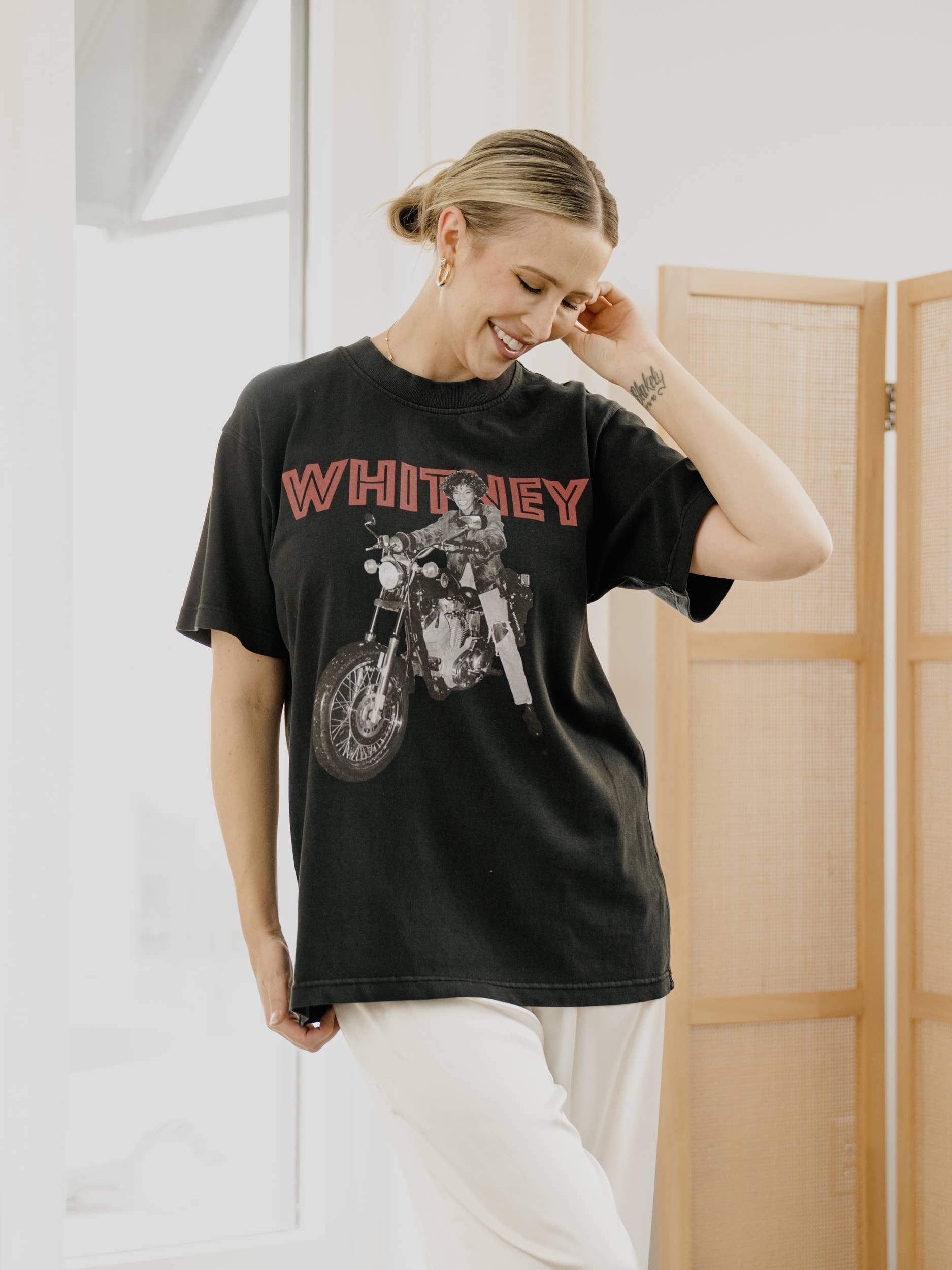 LivyLu - Wholesale T-Shirt (Graphic) - Unisex - Whitney Houston Motorcycle Black Licensed Hi-Dive Tee4