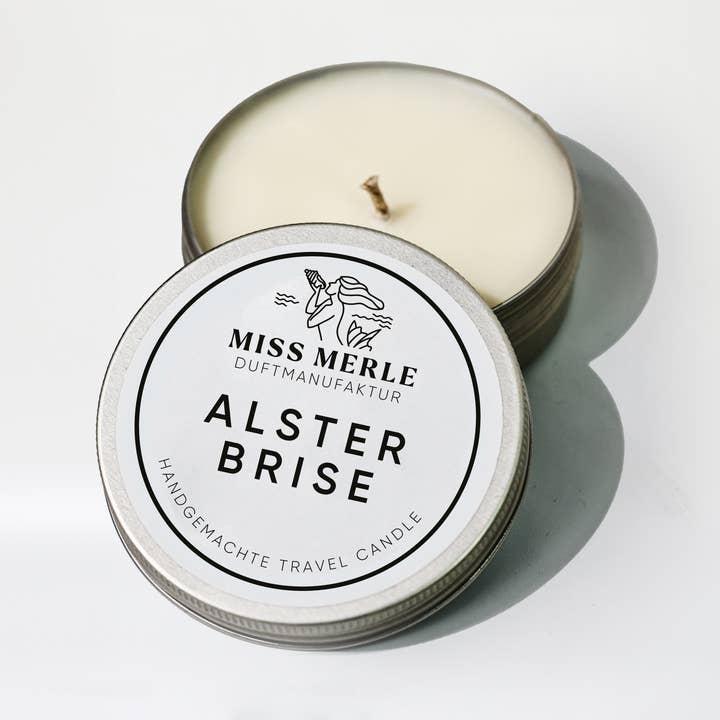 Travel Candle Alster Breeze 90g for wholesale by MISS MERLE Duftmanufaktur