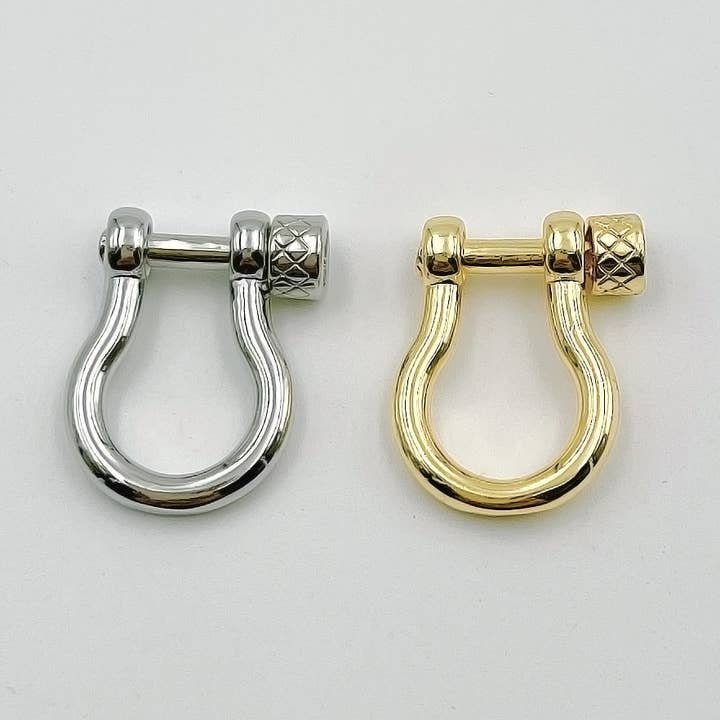 Cierre de candado en forma de U chapado en oro, cierre de mosquetón, CL458 para venta al por mayor de Beads Creation