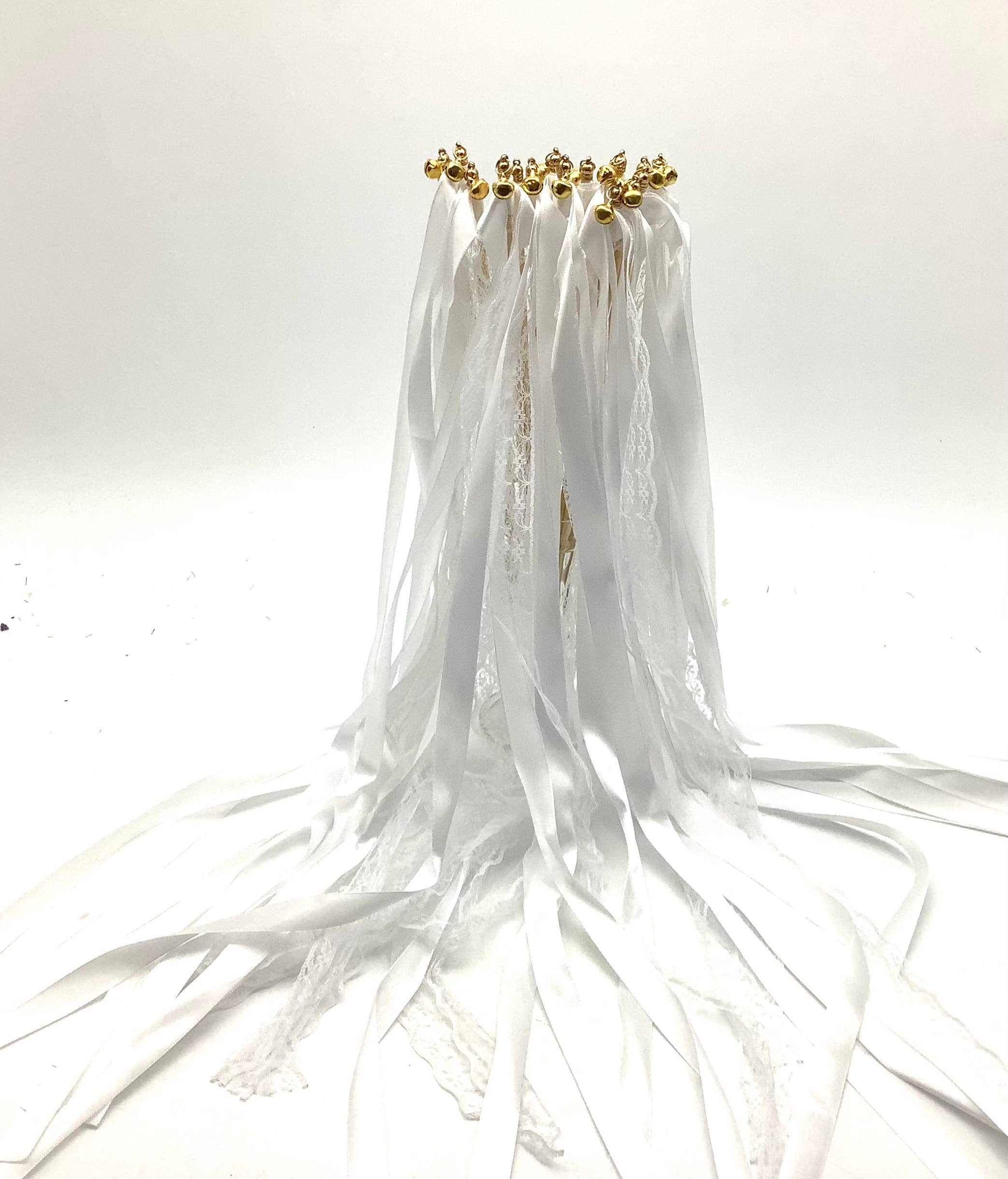 All Little Cute Things – Engroshandel Gæstegave – Prinsesse Fe Hvide Tryllestave Satinbånd til Teselskab2