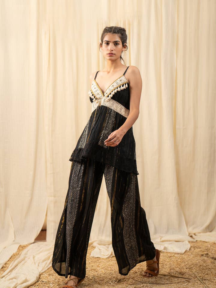 Black Lace Women's Top & Pant Co-Ord Set (Set of 2) for wholesale by Label Reyya