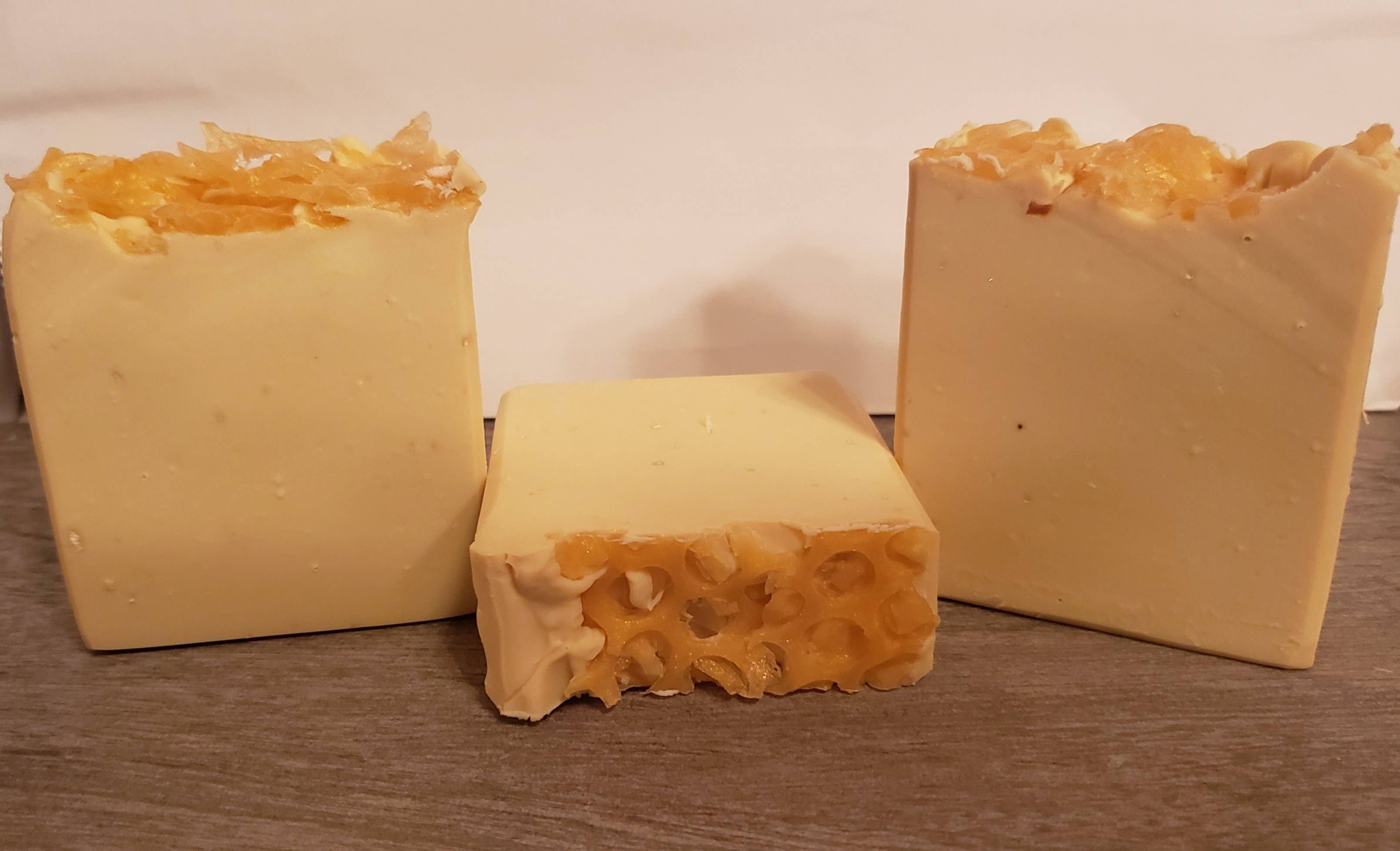 B'Yonne Essentials – Engroshandel Sæbestykke – Havregryn Mælk og honning0