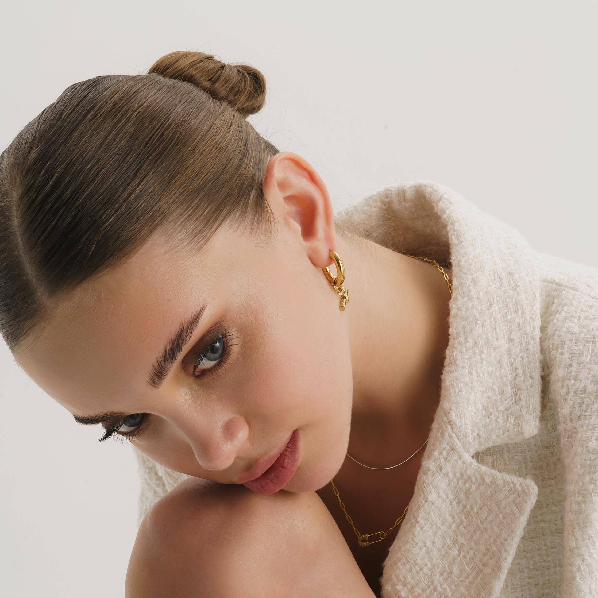 Chunky 18K Thick Gold Hoops for wholesale on Faire2