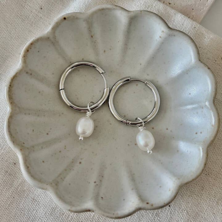 Silver hoop earrings freshwater Pearls for wholesale by Amady Jewelry