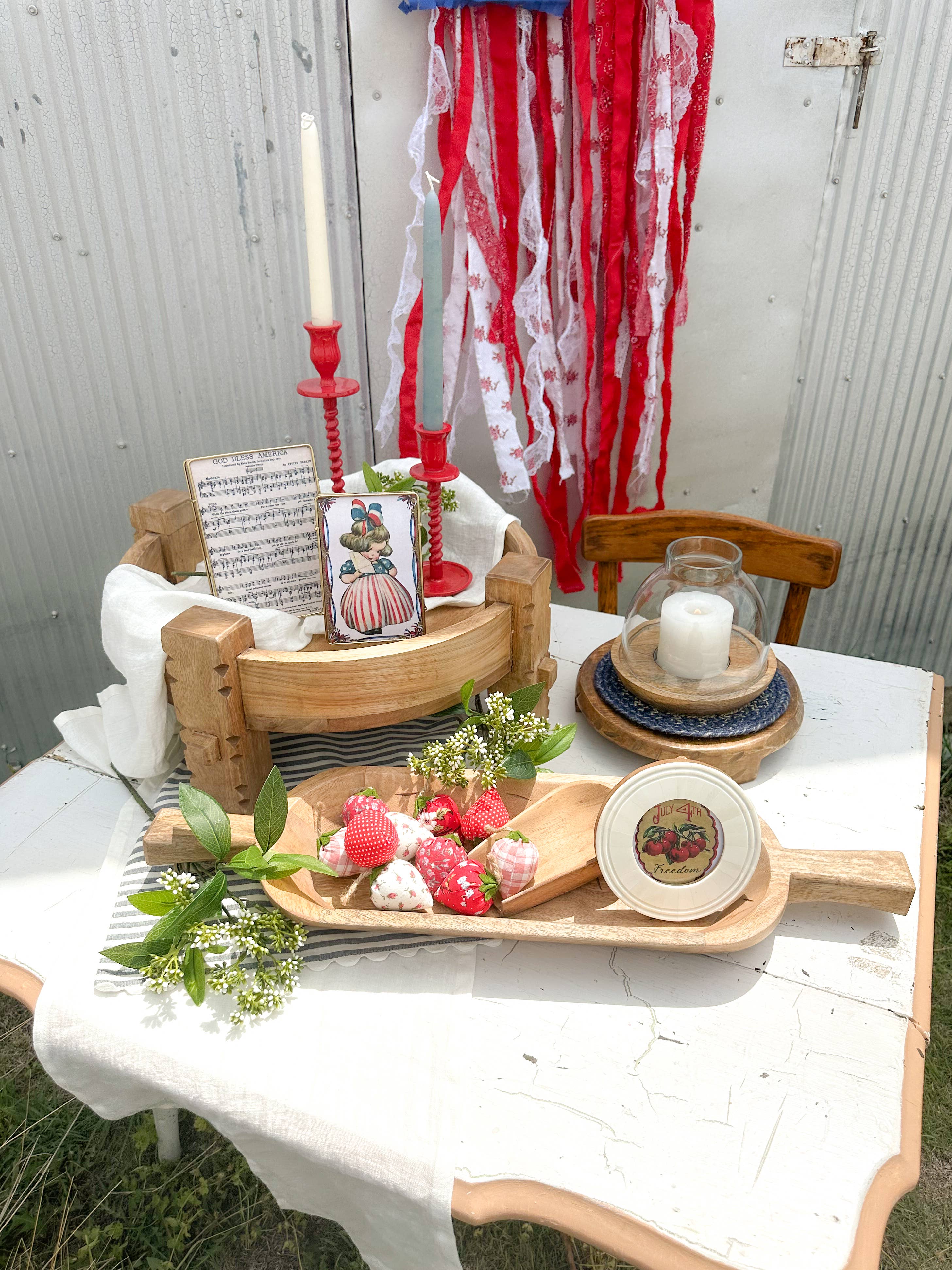 Made Market Co. – wholesale Dekorativ tallrik/fat/skål – Hittade trä piedestal Medium3