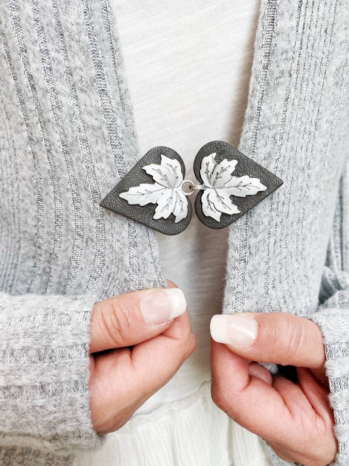 Cinch Clips & Sweater Clips for Clothes, Cloak & Cape Clasps for wholesale by KardiKlips