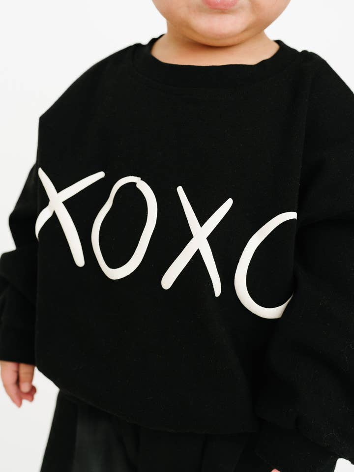 Little One Shop - Wholesale Clothing Set - Baby - Hugs & Kisses Sweatsuit3