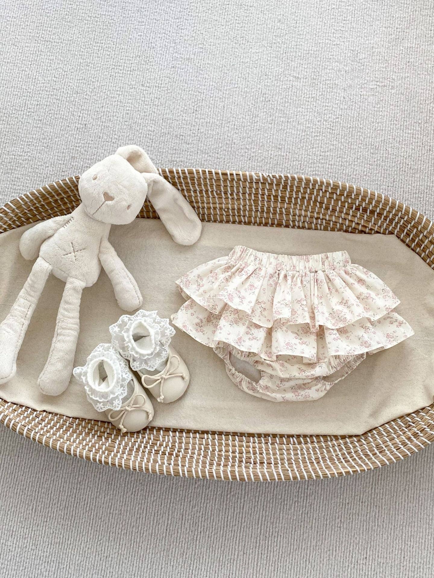 MyKids-USA® - Wholesale Top & Short Set - Kids - Arrival Cute Baby Girls Floral Ruffle Shorts Bloomers8