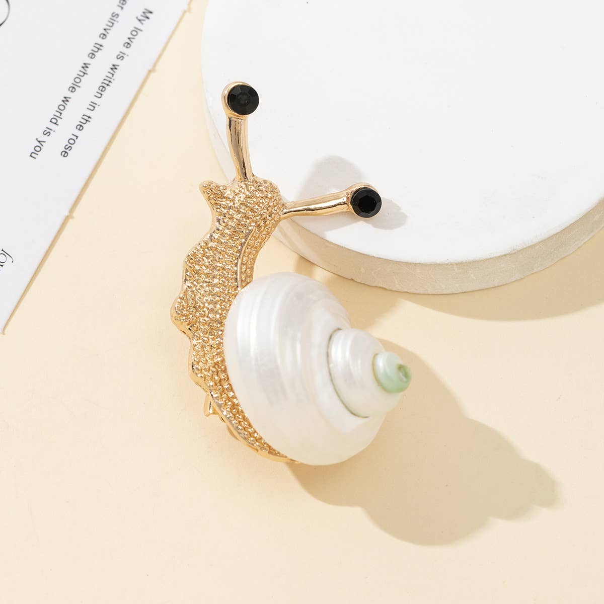 Tourtiwi – Großhandel Broschen – Brosche & Anhänger in Form einer natürlichen Kegelschnecke5