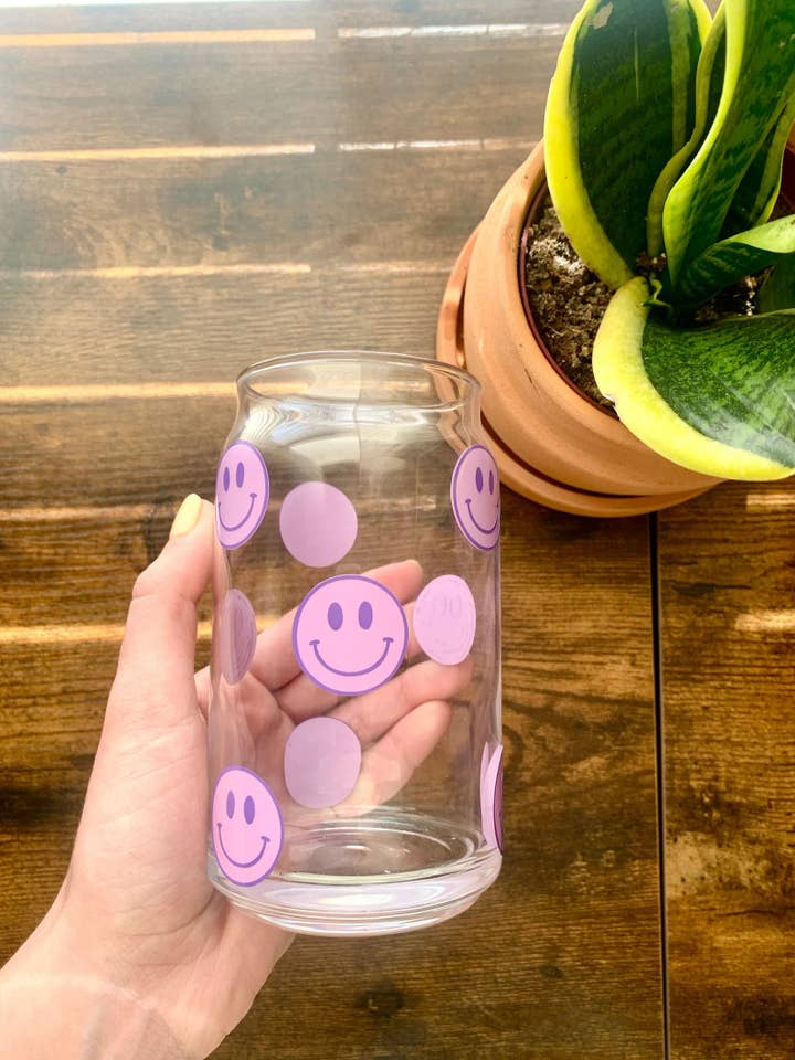 Caneca de vidro roxa de rosto sorridente, cerveja de 16 onças, copo de lata de vidro por atacado de MarieDesignCo